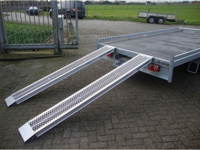 Oprijplaat set 240x30 cm 2800 kg u-profiel | Afbeelding 2 | Pak Onderdelen